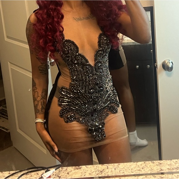 Luxury Birthday Or Event Dress - Picture 1 of 5